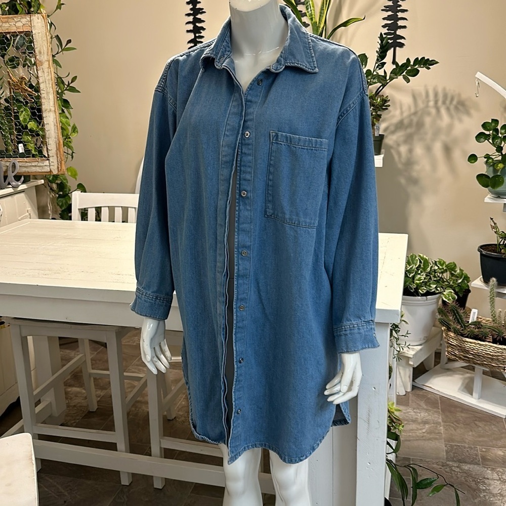&Denim Jean shirt dress Sz Lg with pocket in the front silver buttons